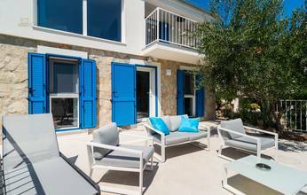 Thumbnail von Mediterranes Haus in der 1. Reihe zum Meer