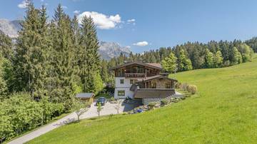 Thumbnail von Luxury villa with imperial view in sunny secluded location