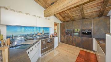 Thumbnail von Luxury villa with imperial view in sunny secluded location