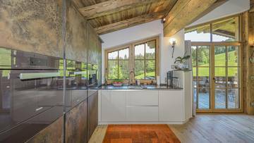 Thumbnail von Luxury villa with imperial view in sunny secluded location