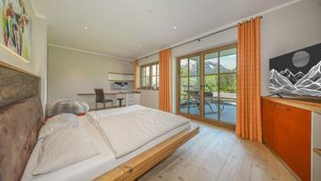 Thumbnail von Luxury villa with imperial view in sunny secluded location