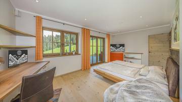 Thumbnail von Luxury villa with imperial view in sunny secluded location