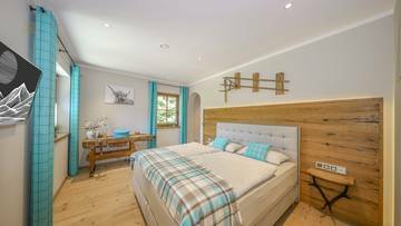 Thumbnail von Luxury villa with imperial view in sunny secluded location