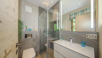 Thumbnail von Luxury villa with imperial view in sunny secluded location