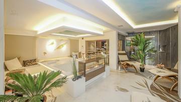 Thumbnail von Luxury villa with imperial view in sunny secluded location