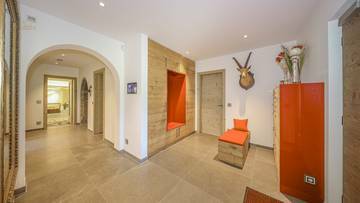 Thumbnail von Luxury villa with imperial view in sunny secluded location