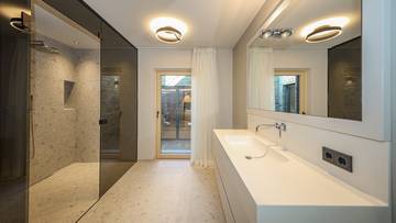 Thumbnail von Luxuriöse Gartenwohnung mit eigenem Wellnessbereich