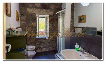 Thumbnail von Immogold Familienfreundliche Villa mit riesigen Obstgarten und vier Schlafzimmern