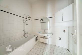 Thumbnail von Helle, sanierungsbedürftige 4-Zimmer Wohnung, Nähe Kutschkermarkt