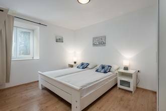 Thumbnail von Haus mit Swimmingpool in mediterraner, ruhiger Umgebung