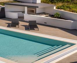 Thumbnail von Moderne Villa mit Pool nahe dem Meer