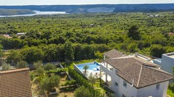 Thumbnail von Villa mit Swimmingpool in ruhiger Lage, Region Labin