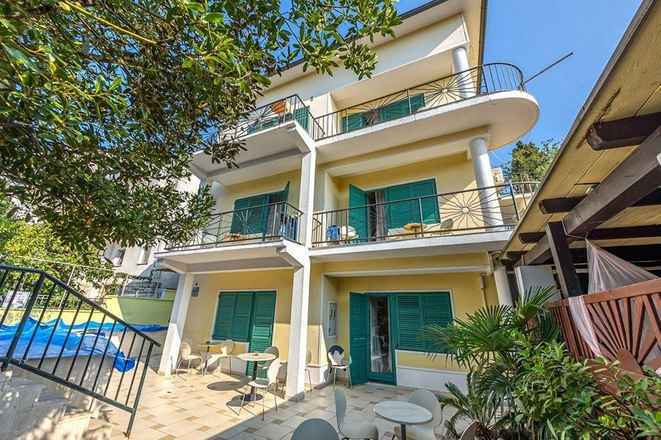 Pension mit Restaurant nahe dem Meer