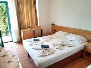 Thumbnail von Pension mit Restaurant nahe dem Meer