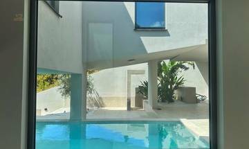 Thumbnail von Moderne Neubau-Villa mit Infinity-Pool und Meerblick, Insel Korcula