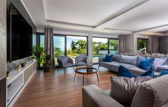 Thumbnail von Современная вилла с бассейном и панорамным видом на море