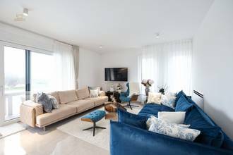 Thumbnail von Moderne Villa mit Pool