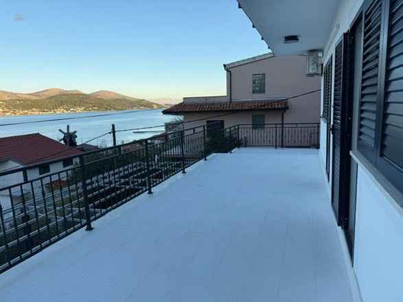 3 Wohnungen nahe dem Meer