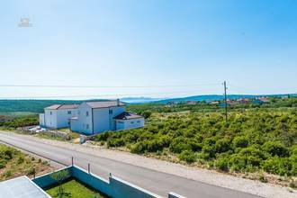 Thumbnail von Attraktive Villa mit Pool in ruhiger Lage bei Sukosan in der Region Zadar