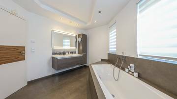 Thumbnail von Gartenwohnung mit traumhaftem Ausblick in Toplage