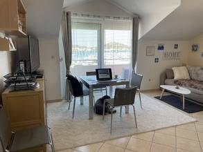 Thumbnail von Dachgeschosswohnung mit Blick auf den Hafen und das Meer