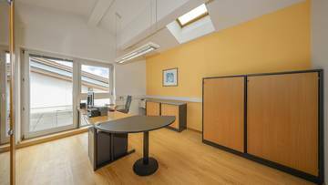 Thumbnail von Flexibel nutzbare Einheit mit genehmigtem Umbau – klare Perspektive