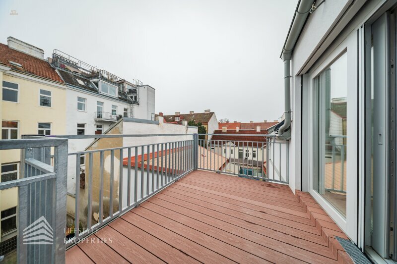 Heller 4-Zimmer Erstbezug mit Balkon, Nähe Kutschkermarkt