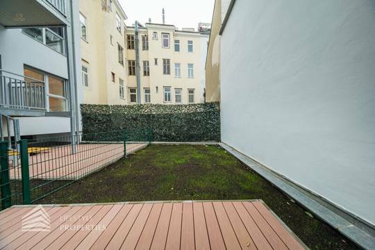 Heller 4-Zimmer Erstbezug mit Terrasse, Nähe Kutschkermarkt