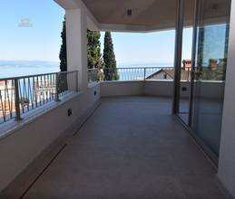 Thumbnail von Luxuriöses Penthouse mit Swimmingpool auf der Dachterrasse und Panorama-Meerblick