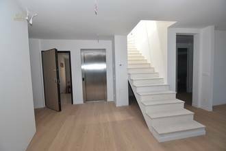 Thumbnail von Luxuriöses Penthouse mit Swimmingpool auf der Dachterrasse und Panorama-Meerblick