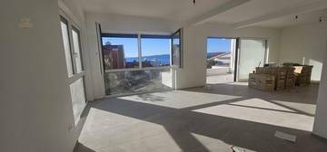 Thumbnail von Moderne Maisonettewohnung mit schönem Meerblick