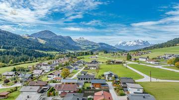 Thumbnail von Grundstück mit Baugenehmigung für Doppel- oder Mehrfamilienhaus