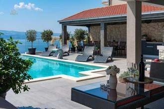 Thumbnail von Moderne Villa mit Infinity-Pool und Panorama-Meerblick, Region Omis