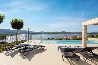 Thumbnail von Moderne Villa mit Infinity-Pool und Panorama-Meerblick, Region Sibenik