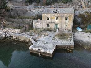 Thumbnail von Haus zum Wiederaufbau - direkt am Meer