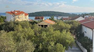 Thumbnail von Haus mit zwei Wohnungen in ruhiger Lage