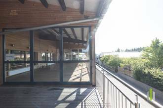 Thumbnail von Vielseitige Gewerbeimmobilie: Büro-, Werkstätten-, Lager- & Ausstellungshalle in OÖ!!