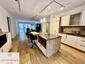 Thumbnail von Barrierefreie Gartenwohnung mit zwei Terrassen und zwei Garagenplätzen - Gießhübl Zentrum