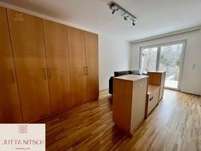 Thumbnail von Barrierefreie Gartenwohnung mit zwei Terrassen und zwei Garagenplätzen - Gießhübl Zentrum