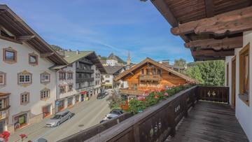 Thumbnail von Byt v horním patře v centrální lokalitě s výhledem na císaře