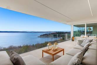 Thumbnail von Moderne Villa am Meer in Panorama-Lage