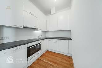 Thumbnail von Ruhiger Innenhofblick trifft Citynähe – stilvolle 2 Zimmer Altbauwohnung im 3. Liftstock