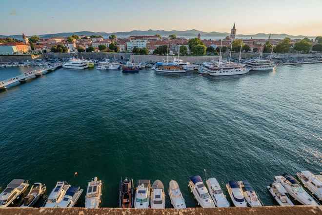 Modernes Appartement in außergewöhnlicher Lage direkt am Meer