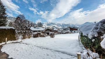 Thumbnail von Domizil mit Potenzial in zentrumsnaher Ruhelage - Ski Out