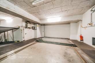 Thumbnail von Miejsce parkingowe w najlepszej lokalizacji w 18. dzielnicy Wiednia