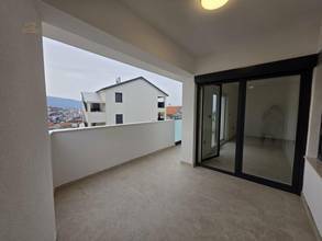 Thumbnail von Neue Dachgeschosswohnung mit Meerblick