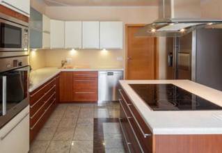 Thumbnail von Bezugsfreies EFH mit Nebengelass und weiterem Bauland