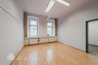 Thumbnail von Bureau spacieux de 3 pièces avec de grands espaces de stockage et une entrée privée, à proximité de Landstraße