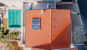 Thumbnail von Haus mit vier Wohneinheiten, Pool und Meerblick