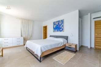 Thumbnail von ビーチのすぐそばにある魅力的な石造りの家